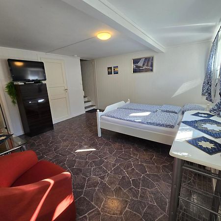 Hybel Til Leie Appartement Tvedestrand Buitenkant foto