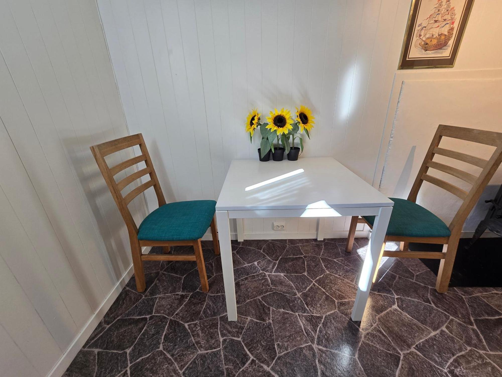 Hybel Til Leie Appartement Tvedestrand Buitenkant foto